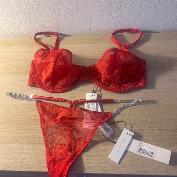Fleur du Mal Red Lace Bra and Panty Set - Picture 7 of 8